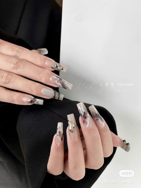 mẫu nail loang vân đá